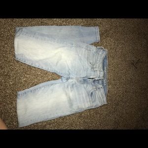 american eagle light wash jeans